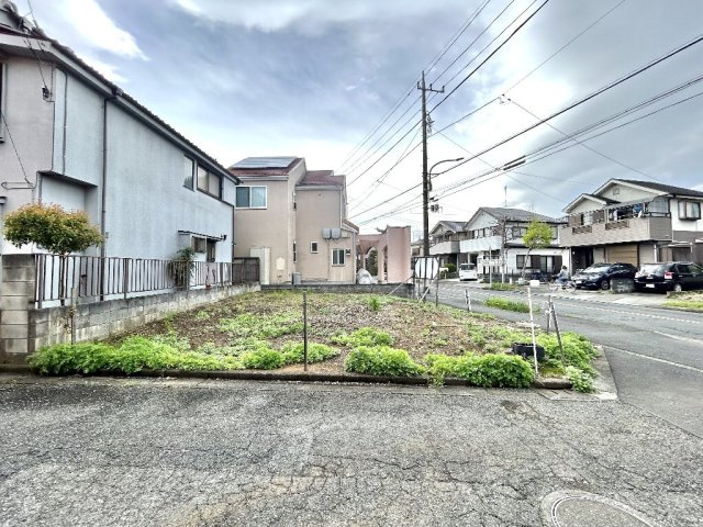 青梅市今寺５丁目　建築条件付土地　青梅線　河辺の外観|物件東側より撮影しております。
東側前面道路は通り抜けのない幅員4.5ⅿ道路でございます。
