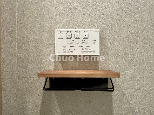 グリーンコーポ町屋の内装|【ウォシュレット】清潔に使いたいお手洗いには最適な設備です。もちろんウォームレットも標準装備です。