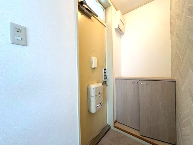 サニーハウスの玄関