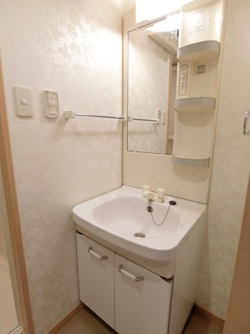 Y'sマンション弐番館の洗面所