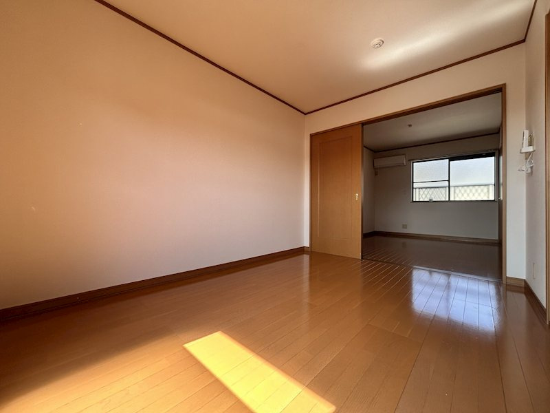 アンダンテ 壱番館の洋室|使い勝手のいい洋室です