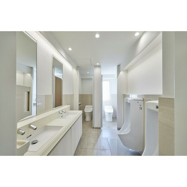 大阪市北区天神橋２丁目の事務所のトイレ