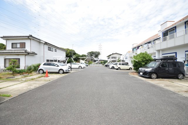 【駐車場】 | ラクエスタゆめが丘A棟 | カースペースがあります