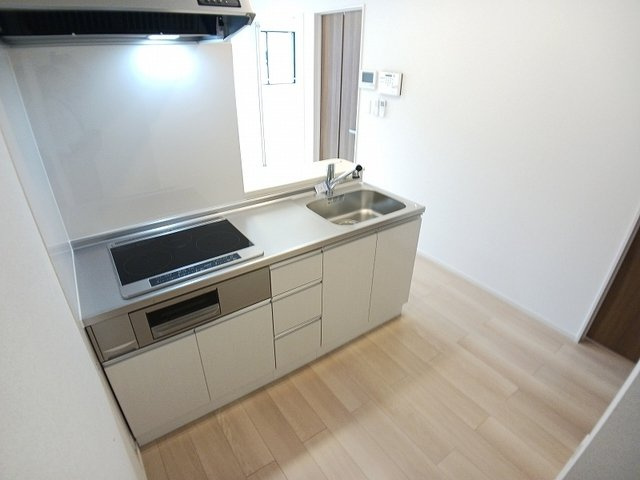 メゾン　ド　ジュネス　Ⅰのキッチン|キッチンでお料理をお楽しみください