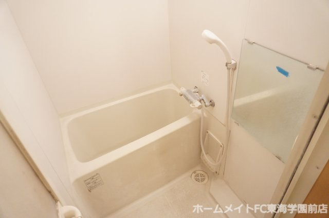 熊本市北区麻生田２丁目のアパートの浴室