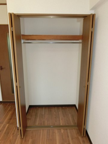 シヨン北九大前の収納|ちょっとした収納スペースも充実しています