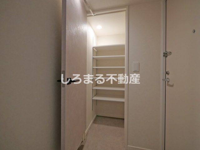 アーバネックス堺筋本町の収納