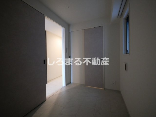 アーバネックス堺筋本町の洋室