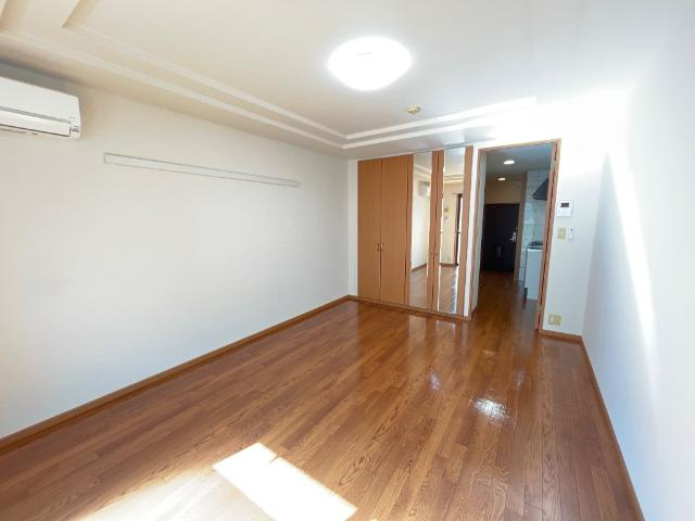 メルローズ香貫の内装|洋室