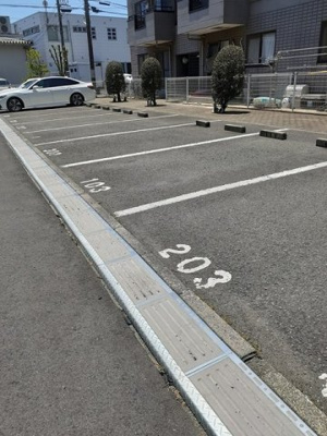 【駐車場】 | ラフォーレⅠ | 駐車場完備です