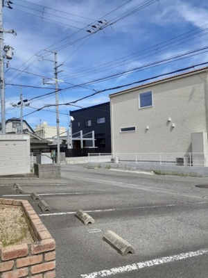 【駐車場】 | エピナールⅠ | 駐車場があるので、車を買う予定の方も安心です