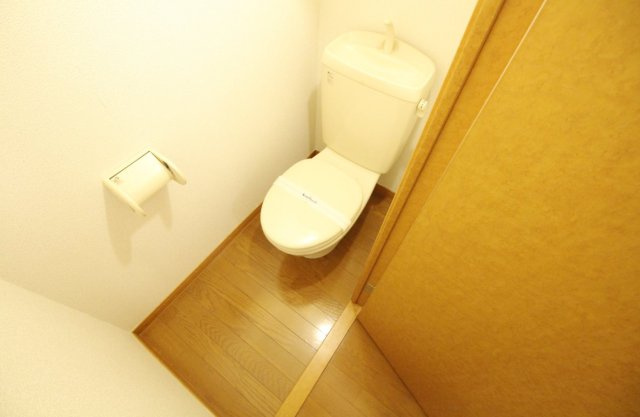 レオパレスラ・フォーレⅡのその他|お風呂・トイレセパレートのお部屋です。