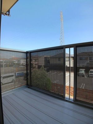 【バルコニー】 | ラ・ロマネ | 広々としたバルコニーです