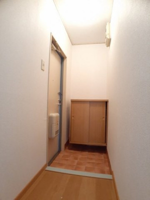 【玄関】 | プラドール布施屋Ⅲ | きれいな玄関です