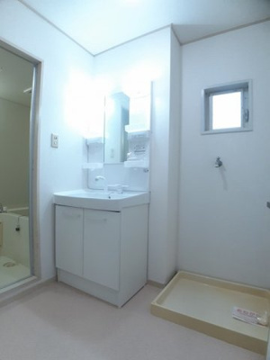 【洗面所】 | プラドール布施屋Ⅲ | コンパクトで使いやすい洗面所