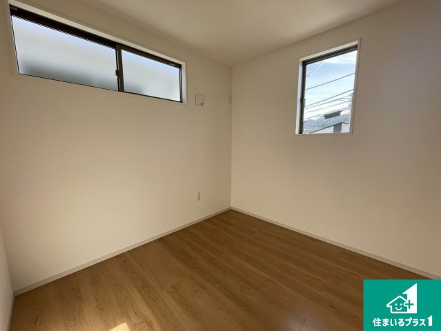 大津市別保　第1期　新築一戸建ての洋室|シンプルな洋室は、自分好みのインテリアが楽しめます♪ご家族とインテリアや家具を選びに行くのは新築購入時の醍醐味の一つです。ぜひお楽しみください♪