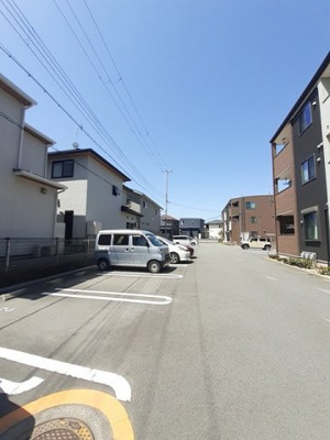 【駐車場】 | エレガンテⅠ | カースペースがあります