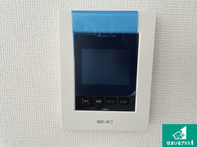 大津市別保　第1期　新築一戸建ての防犯設備|カラーモニターインターホン！声だけでなく来訪者の姿や顔がモニターで確認できるので、小さなお子様がいらっしゃるご家庭でも安心できます！
