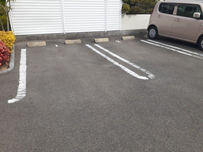 【駐車場】 | カーサ・グアリート | 駐車場です