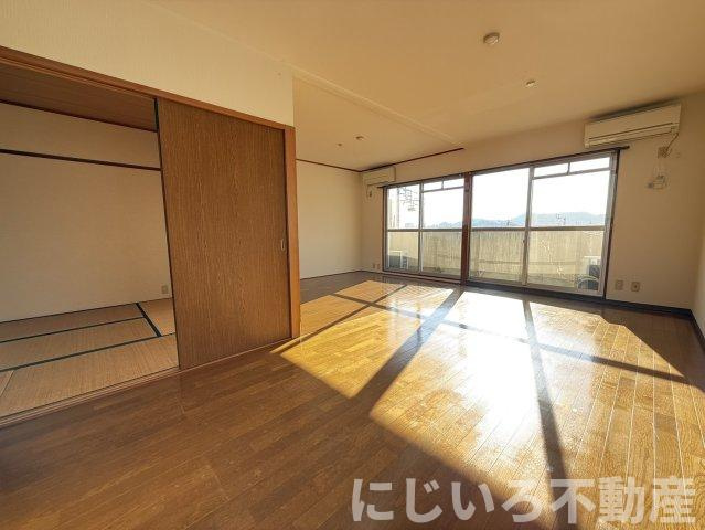 グリーンピア津乃峰の居間・リビング