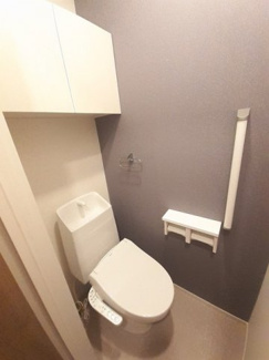 【トイレ】 | ベルシャイン　紀三井寺　Ⅱ | 落ち着いたトイレです