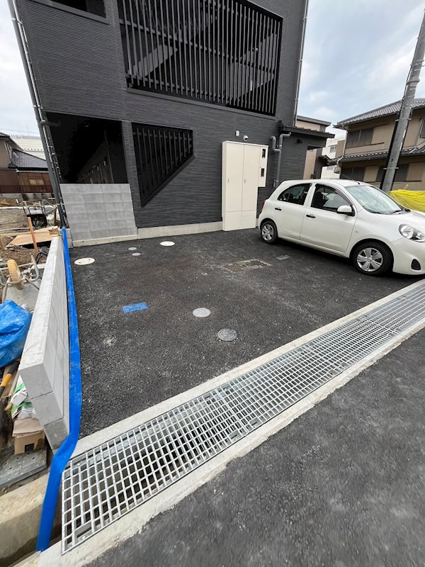AILE南武庫之荘westの駐車場