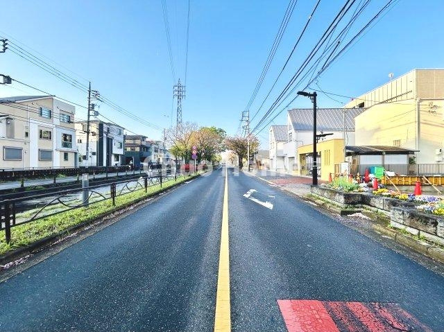 葛飾区亀有4丁目新築分譲住宅の前面道路含む現地写真|全面道路