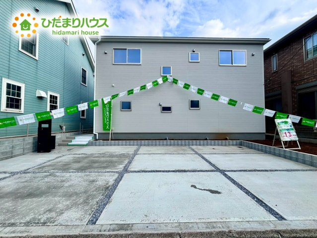 上尾市小泉　新築戸建　リーブル01の駐車場