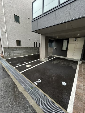 HⅡ南塚口の駐車場
