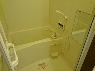 【浴室】 | アヴェニール橋向 | コンパクトで使いやすいお風呂です