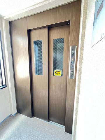 アルカディア段上の外観
