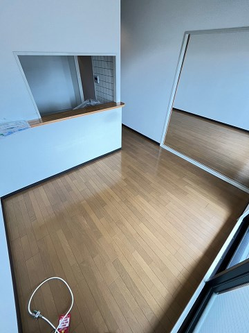 アルカディア段上の居間・リビング