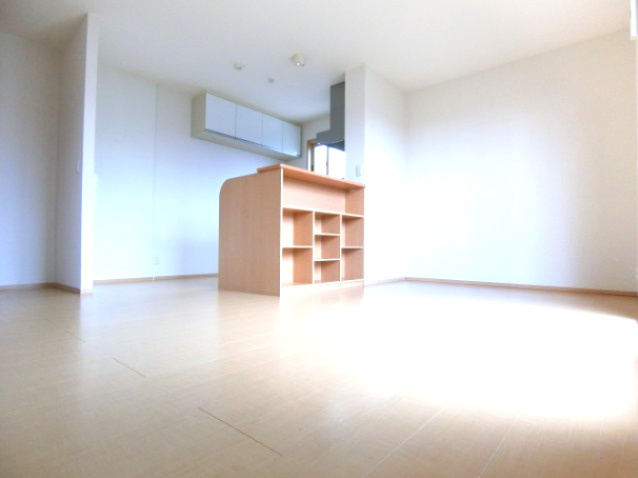 アルテールの居間・リビング|同物件別部屋イメージ写真