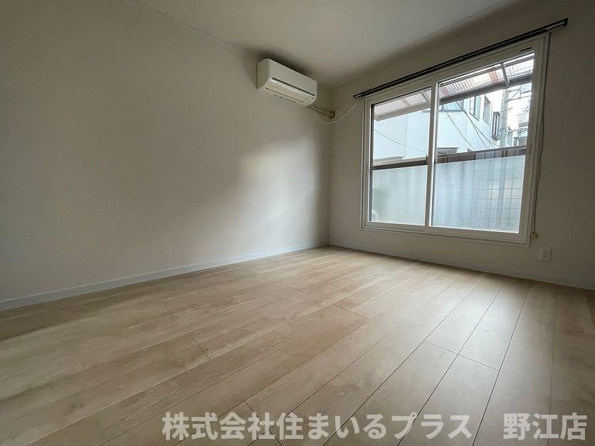 大阪市城東区今福東３丁目の一戸建ての玄関