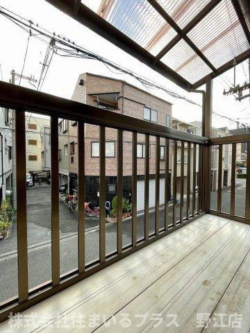 大阪市城東区今福東３丁目の一戸建てのバルコニー