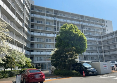 【外観】 | 藤和南町田ハイタウン | 隣家の土地はどうなっているのか、生活利便施設が近くにあるのか、学校まで近いかなど、お客様のライフスタイルにあわせたイメージが重要です。また、近くにあると困る施設が近くにないかも確認するといいでしょう。