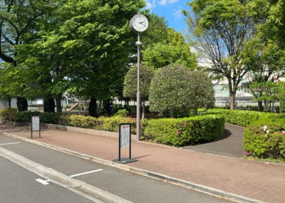 【展望】 | 藤和南町田ハイタウン | 景色重視でお家選ぶをするとスーパーが遠い！学校が遠い！など生活をするうえで利便性で困ることもあります。まず一度現地を見学する際に、周辺の施設などがあるかを確認し、暮らし始めた後のことを想像しましょう。