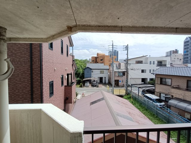 鳴神ビルの展望