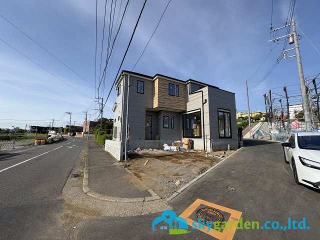 藤沢市下土棚2期　新築戸建　全１棟の駐車場|令和8年4月14日撮影（工事中）
並列2台駐車可能（要サイズ確認）