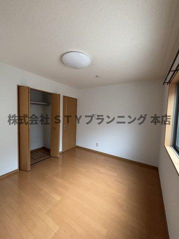 仲介手数料０円！ルース　リーリヤの洋室