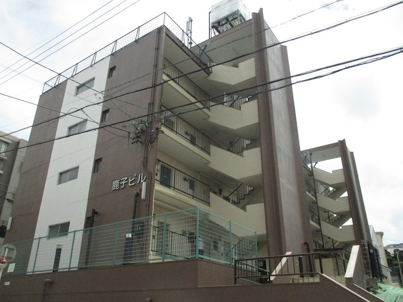 OS・SKYマンション鹿子の外観