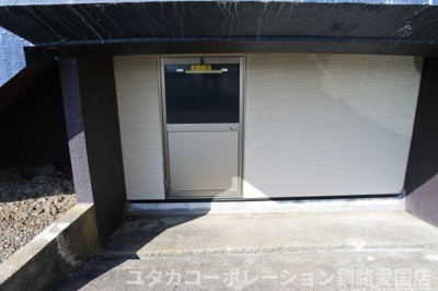【その他】 | 堀川町6-16売家 | 1階物置入口★
