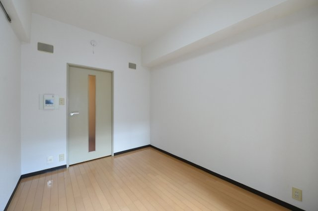 広々とした洋室です