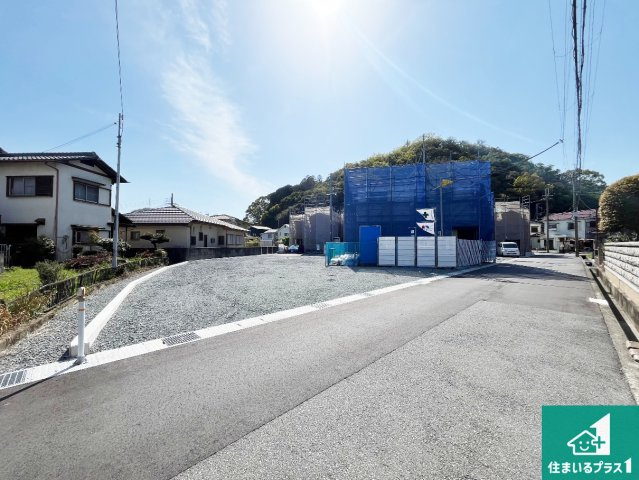 姫路市青山　第1期　新築一戸建ての前面道路含む現地写真|周辺は落ち着いた街並みの住宅地！子育てがしやすい住環境です！まだ未完成ですが、現地でしかわからない事もございます。是非一度ご覧ください。