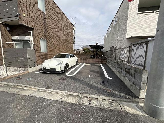 ミランダ桃の駐車場
