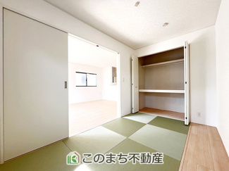 【和室】 | CRADLE GARDEN小山市横倉第4　1期 | お子様のお昼寝にも便利な和室です。窓から暖かな日差しが差し込みます♪

