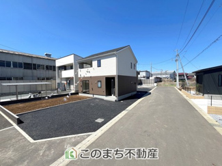 【前面道路含む現地写真】 | CRADLE GARDEN小山市横倉第4　1期 | 前面道路が広いので、陽当り・解放感◎になっております！
