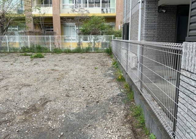 【外観】 | 物件の詳細については、現地を見てわかること以外に、役所や法務局などで調べないとわからないことがあります。そのため、現地に行く場合は、もしこの物件を買ったらどのような生活ができるかをイメージしましょう。