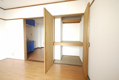 メゾン奥田南の収納|※写真は別の部屋のものです。