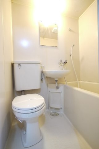 メゾン奥田南の浴室|※写真は別の部屋のものです。